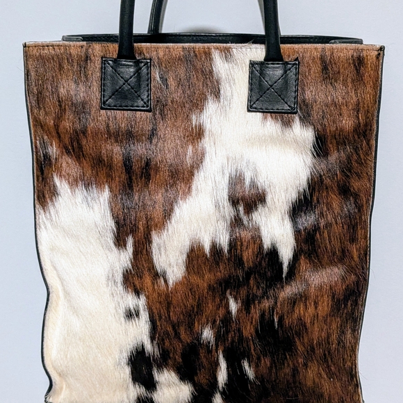 Cowhide Brown & White Women's Tote Bag - Picture 2 of 15